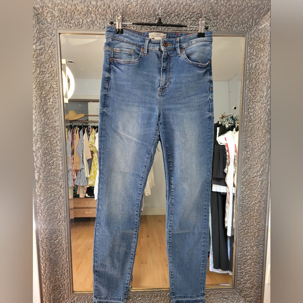 H&M Skinny Jeans Modern Fit. Size 30.